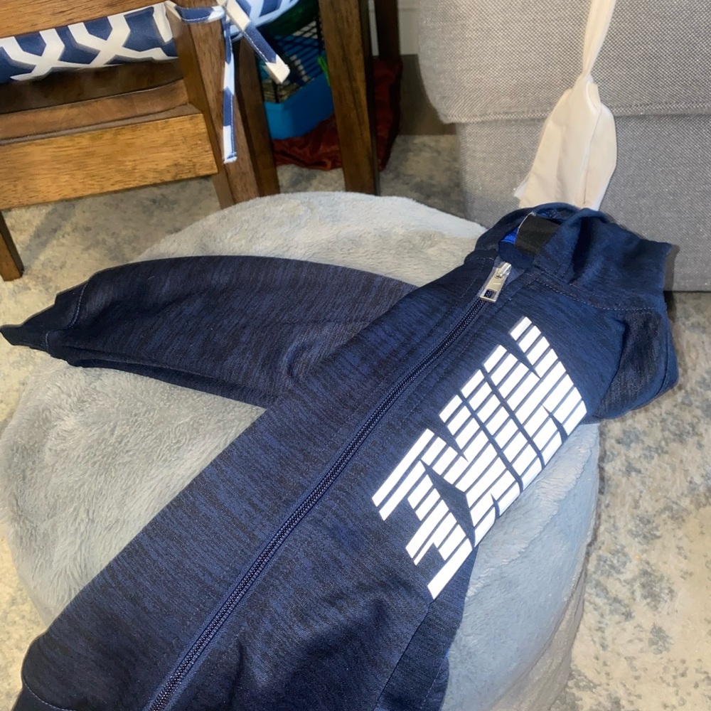 Nike boys zip hoodie